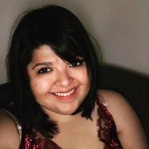 Meet your Posher, Danae